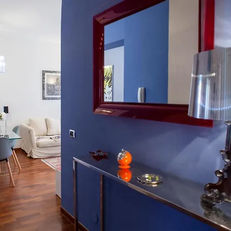 Pop_house, In The Heart Of Milano! Apartment *